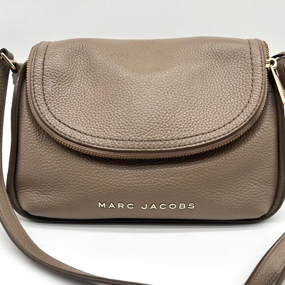MARC JACOBS The Groove Leather Crossbody Bag, SOLD OUT EDITION, Taupe - Picture 4 of 11